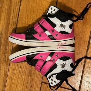 Women’s / Girls Vlado Hi-top Sneakers size 5